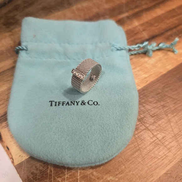 Tiffany & Co. Silver Mesh Ring - Picture 6 of 7